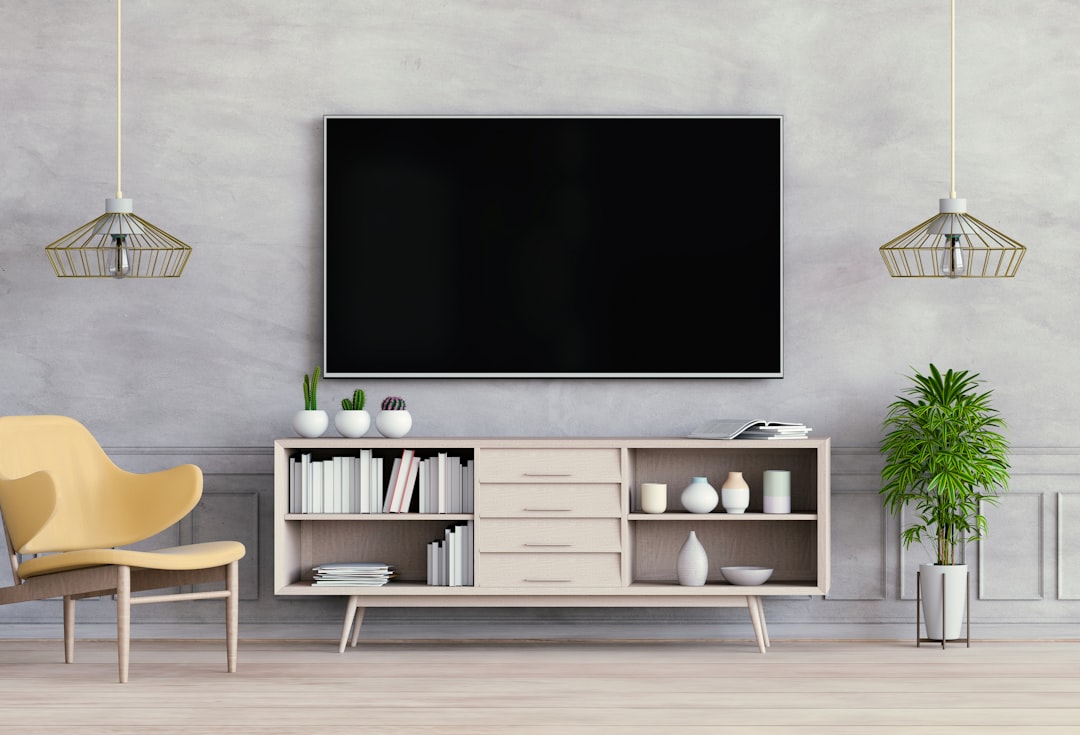 Smart TV Buying Guide: How to Choose the Right Television for Your Home
